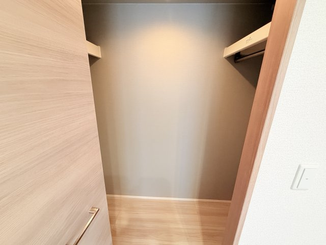 ASHA NOORの収納