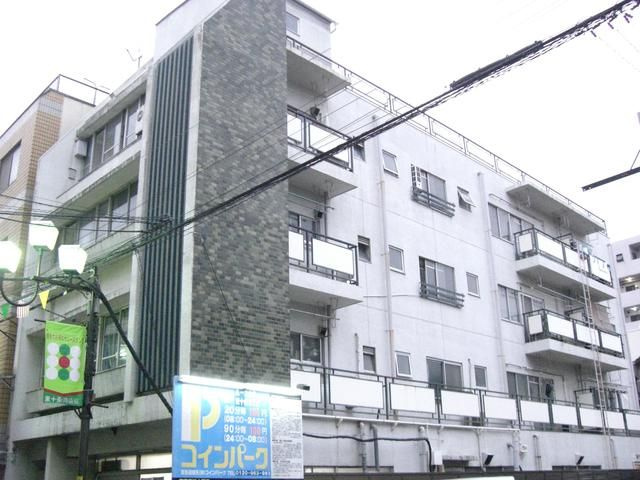 東十条商店街会館の外観