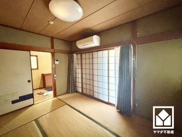 尼崎市大島２丁目の和室|約6帖の1階和室です。子どもの遊び場、お昼寝スペース、時には書斎にも。和室があると、暮らしの幅がぐんと広がる。