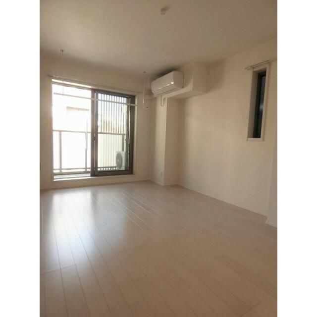 大一ビルの寝室