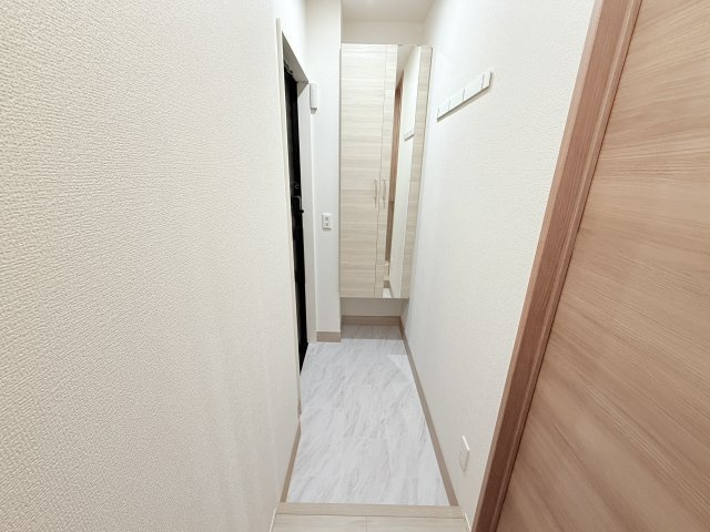 ASHA NOORの玄関