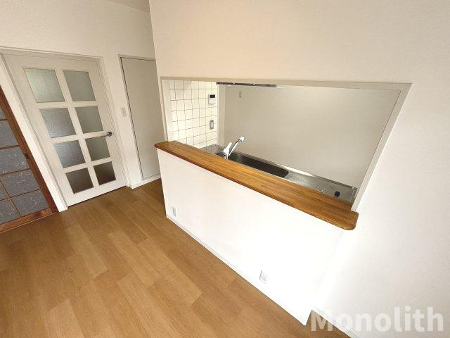 和泉市鶴山台３丁目の賃貸マンションの内装