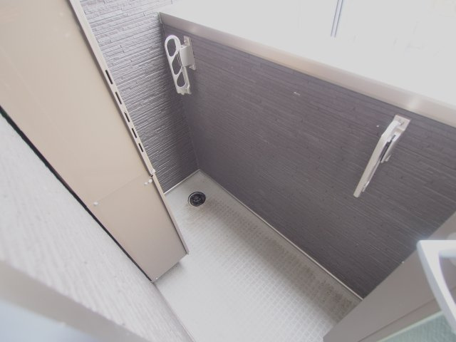 月光府中大通のバルコニー