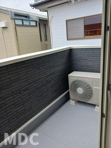 徳島市北沖洲４丁目のアパートのバルコニー