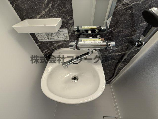 武蔵野市境南町２丁目の賃貸マンションの洗面所