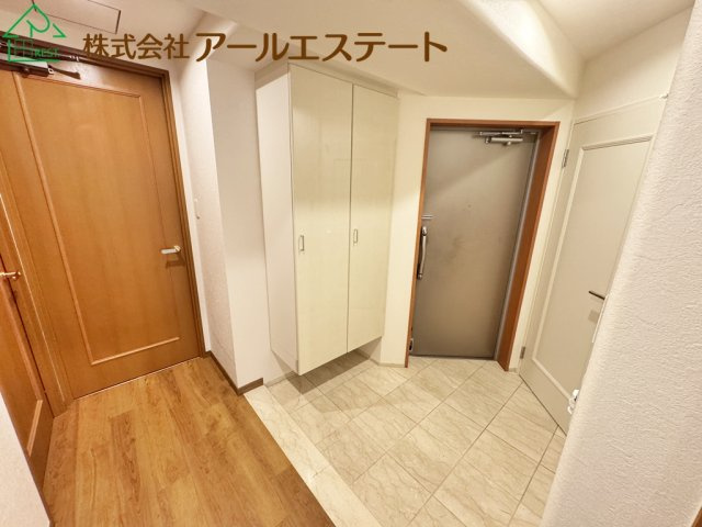 アルファステイツ姫路本町　　　JR「姫路駅」徒歩9分の玄関