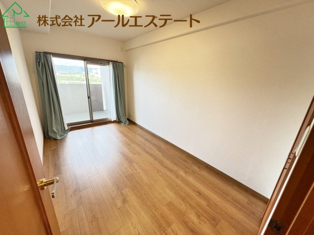 アルファステイツ姫路本町　　　JR「姫路駅」徒歩9分の洋室