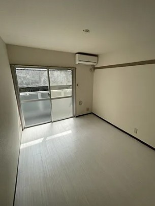 サングレイス三田の居間・リビング