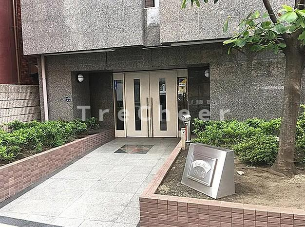 パークウェル曙橋のエントランス