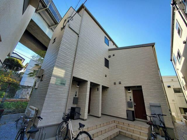 イーリス西大井の外観