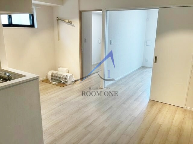 ラヴィエール住吉駅前の居間・リビング|洋室のお部屋です。
