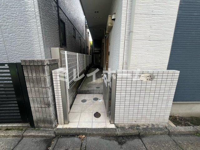 プレシャス蒲田のエントランス