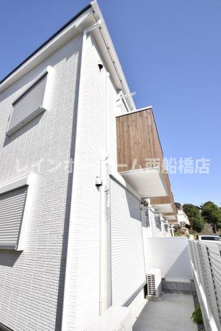 グランラシュレ薬園台の外観