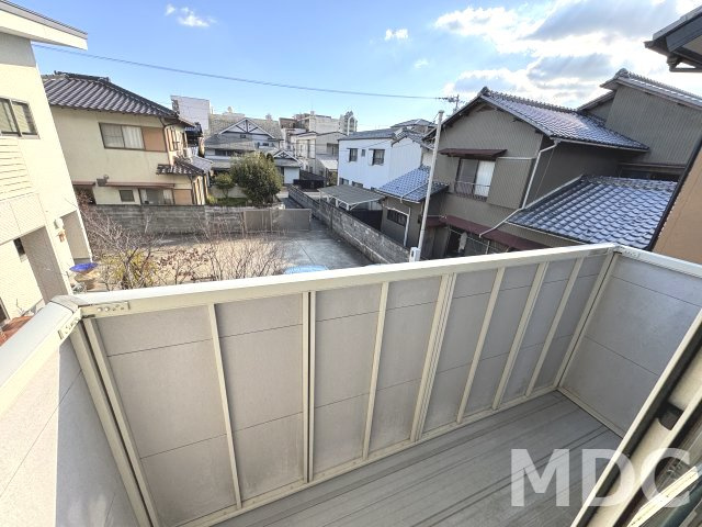 徳島市伊賀町３丁目のアパートのバルコニー