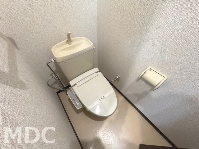 徳島市伊賀町３丁目のアパートのトイレ