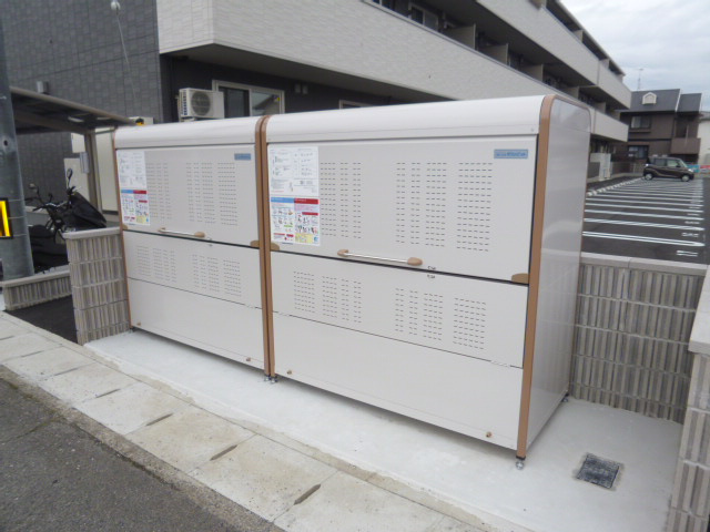 グランレーベンのその他共用部分|敷地内ゴミステーション