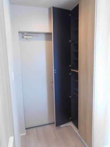 コティ樽屋町の玄関