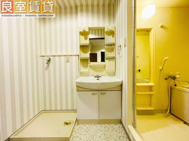 【洗面所】 | サンコーマンションII | ※この写真は同物件の別のお部屋のお写真です。現状優先