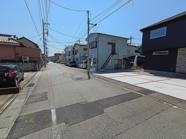 KIP高崎市聖石町1期新築 1号棟の前面道路含む現地写真|現地撮影