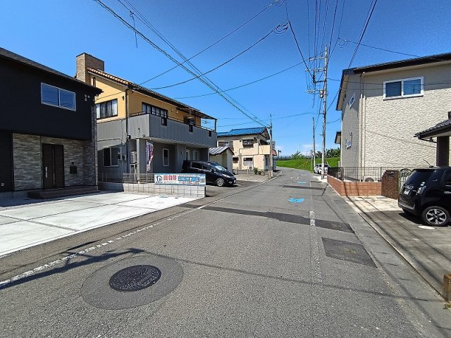 KIP高崎市聖石町1期新築 1号棟の前面道路含む現地写真|現地撮影