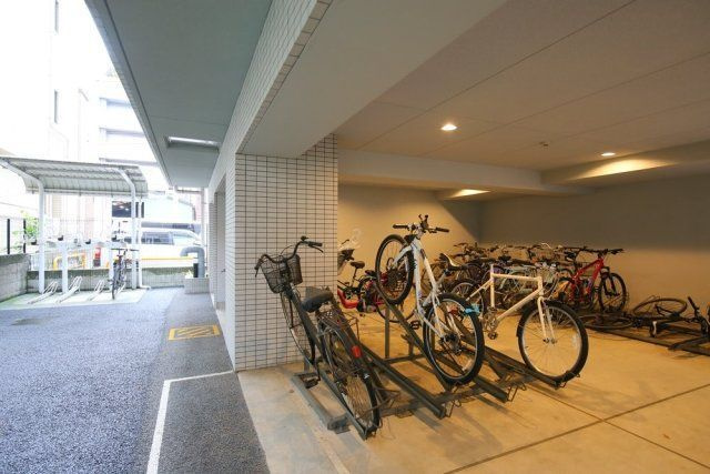 アプレシティ両国の駐車場|駐輪場