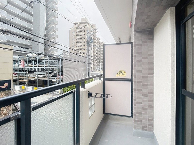 ライフ第６マンション藤枝駅前 のバルコニー