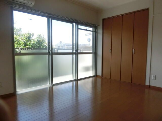 本橋マンションの寝室