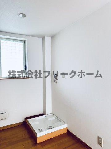 小金井市本町５丁目のアパートの洗面所