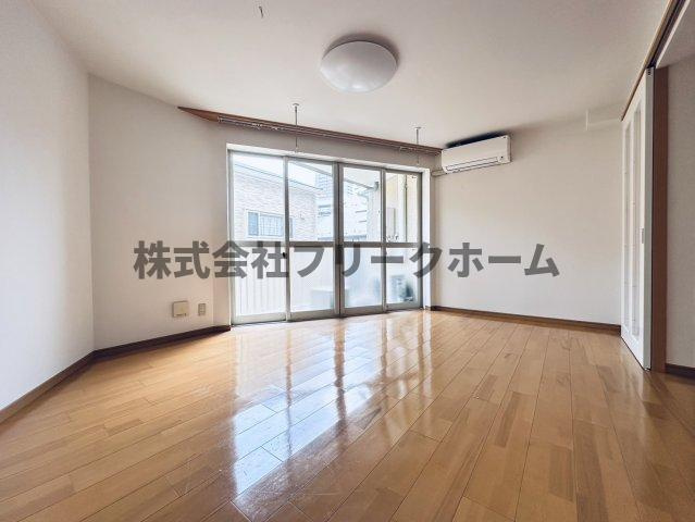 小金井市本町５丁目のアパートの寝室
