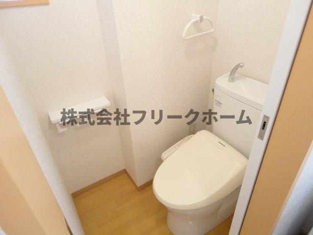 小金井市本町５丁目のアパートのトイレ