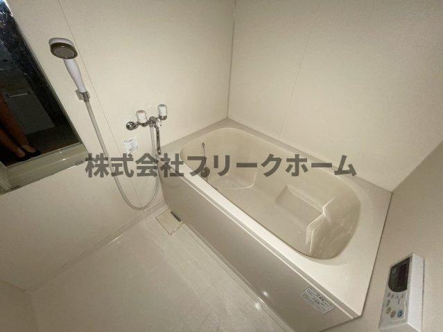 小金井市梶野町２丁目のアパートの浴室