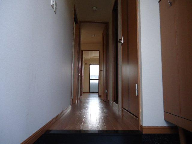 アルビレオＢ棟の内装|廊下
