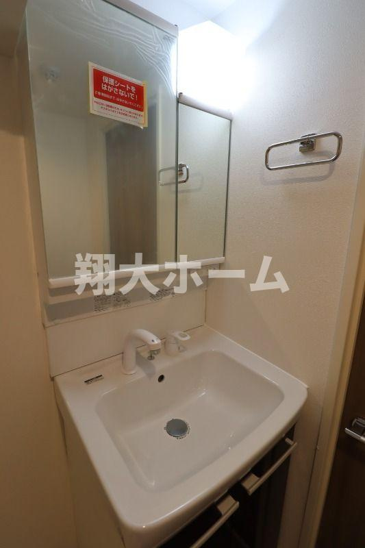 ジェノヴィア根津の洗面所