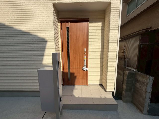 ファミリエ如是のエントランス