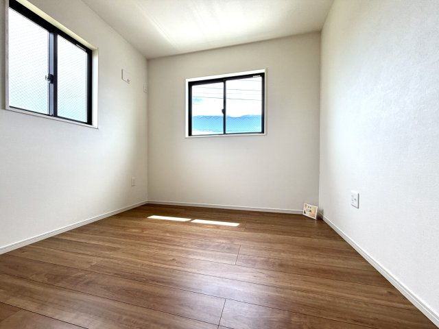 越谷市大竹２期３号棟　新築戸建の洋室|独立性が高くプライベートな時間を大切にできる洋室。家族それぞれが自分の時間を快適に過ごせます。