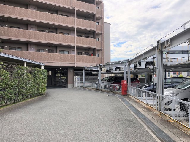 ヴィルヌーブ緑地公園ノースヒルのエントランス