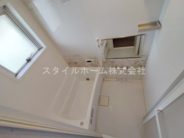 【浴室】 | オレンジハイツ赤岩 | 別部屋写真です。