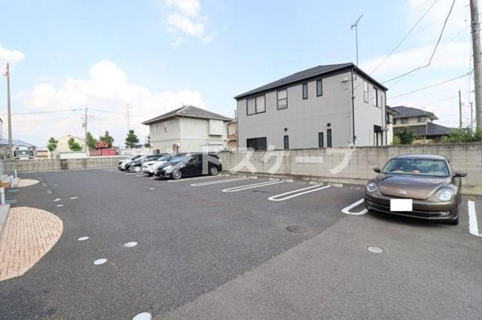 ケイ・ダビッドソンの駐車場|高崎、前橋のお部屋探しはエンドスケープまで！お客様の理想お聞かせ下さい♪