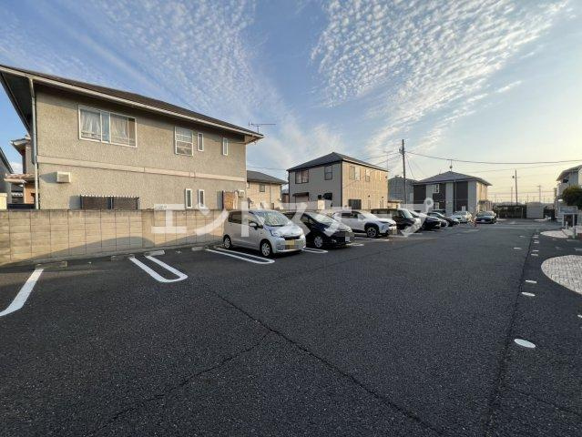ケイ・ダビッドソンの駐車場|高崎、前橋のお部屋探しはエンドスケープまで！お客様の理想お聞かせ下さい♪