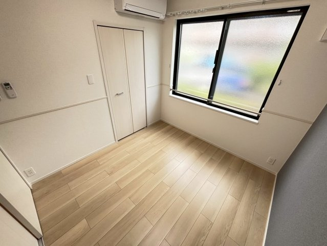 【寝室】