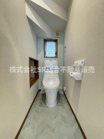 善根寺町1丁目中古戸建のトイレ|温水洗浄便座もございます♪