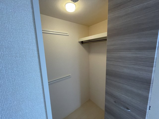 クレッセントコートの収納