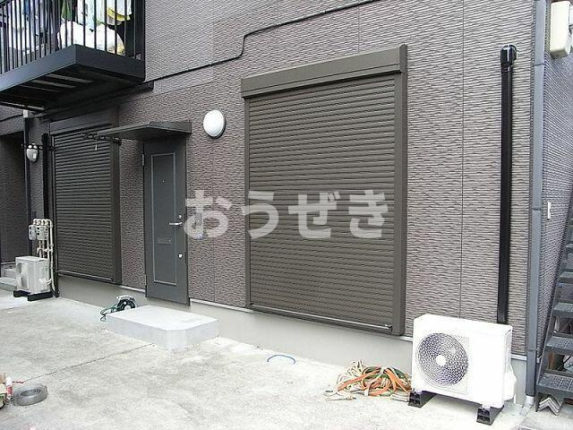 シーダーパレスのエントランス