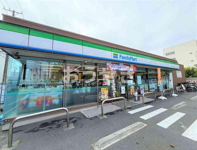 シーダーパレスの周辺