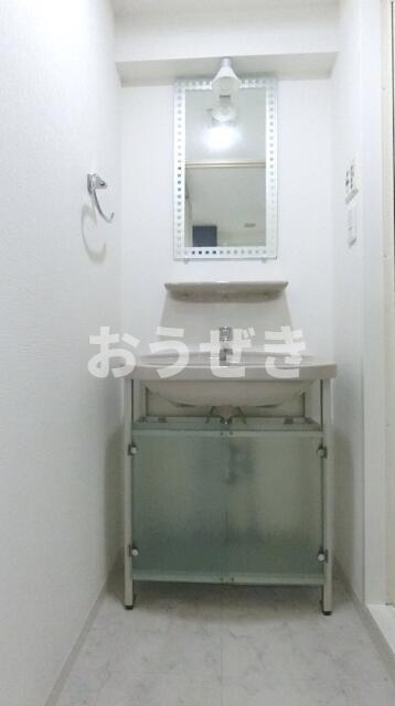 グランド・ガーラ横濱万世町の洗面所