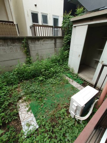 【庭】