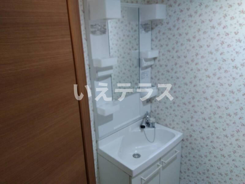 メゾン中町の洗面所