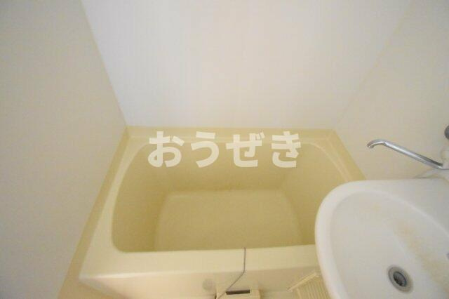 プロムナード生麦Ｃ棟の浴室