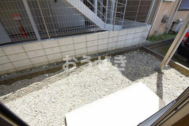 プロムナード生麦Ｃ棟の庭
