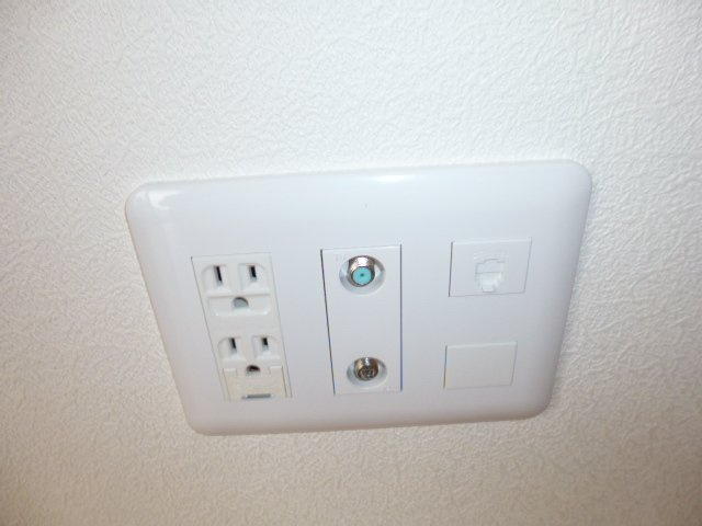 カーサ　トルチェ　Cの設備|TVジャック・電話モジュラー